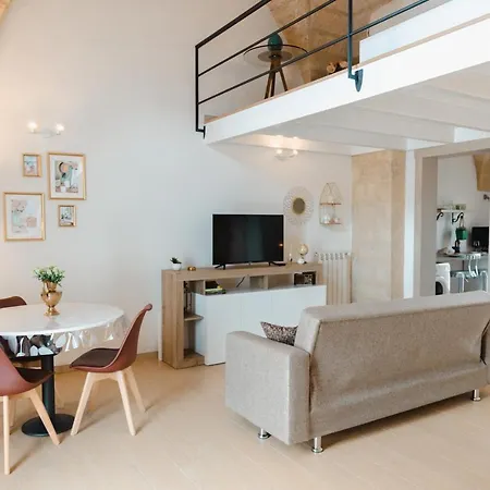 Casa Alera Con Idromassaggio Vakantiehuis